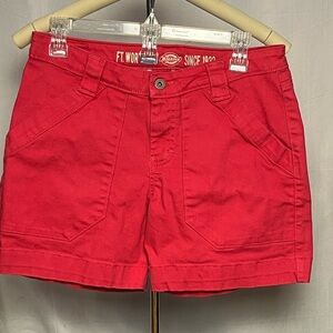 Dickies cotton shorts with pockets size 8